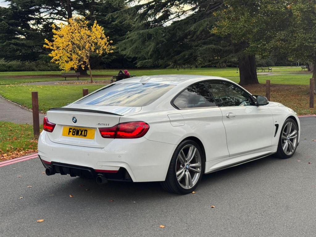 BMW 4 SERIES