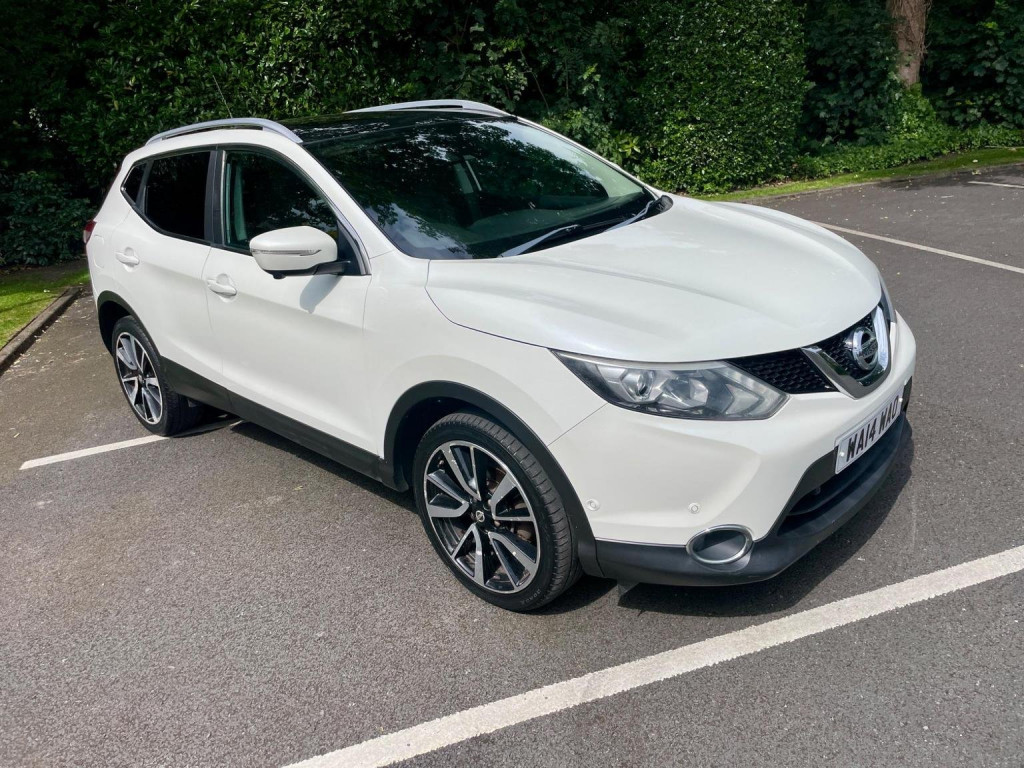 NISSAN QASHQAI 1.6 dCi Tekna XTRON 2WD Euro 5 (s/s) 5dr