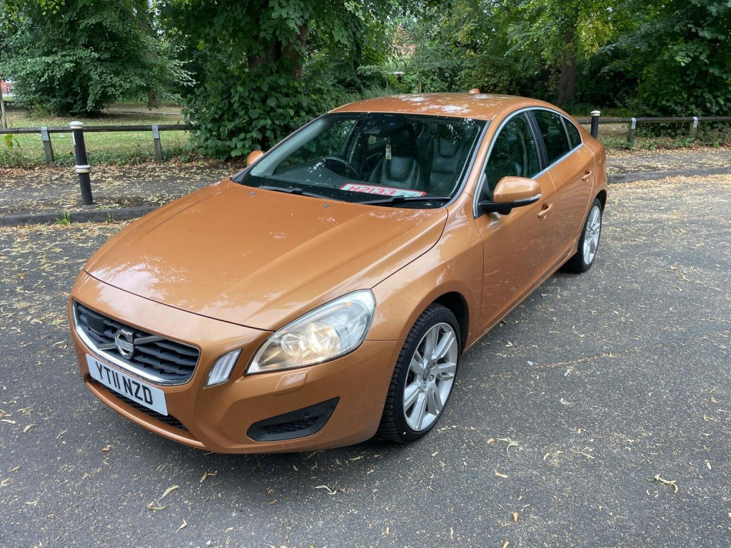 VOLVO S60 2.0 D3 SE Euro 5 4dr