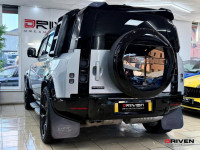 LAND ROVER DEFENDER 110
