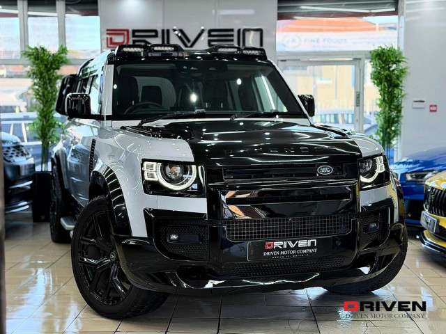 LAND ROVER DEFENDER 110