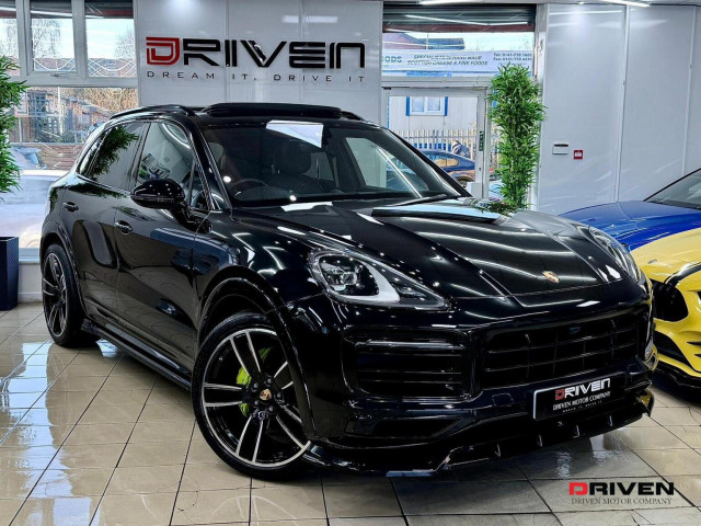 PORSCHE CAYENNE
