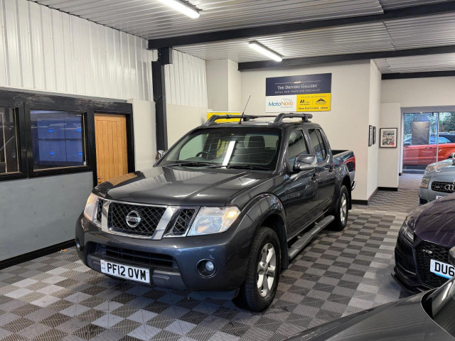 NISSAN NAVARA