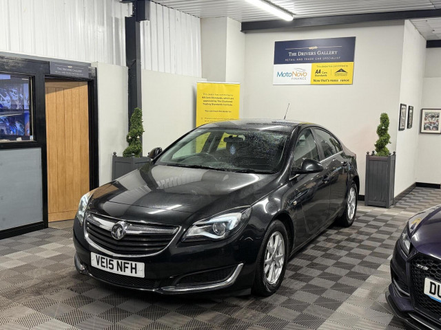 VAUXHALL INSIGNIA