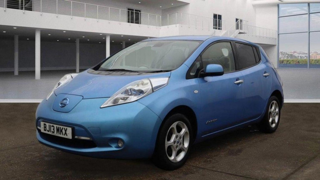 NISSAN LEAF