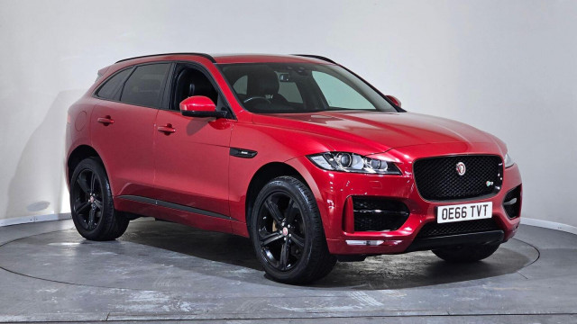JAGUAR F-PACE