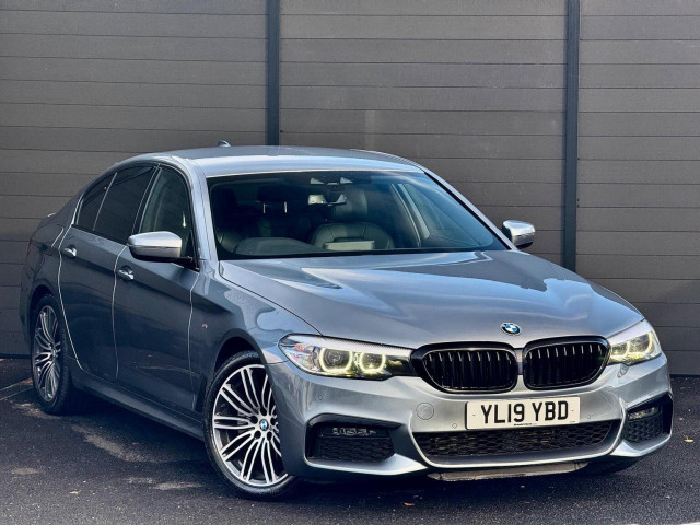 BMW 5 SERIES