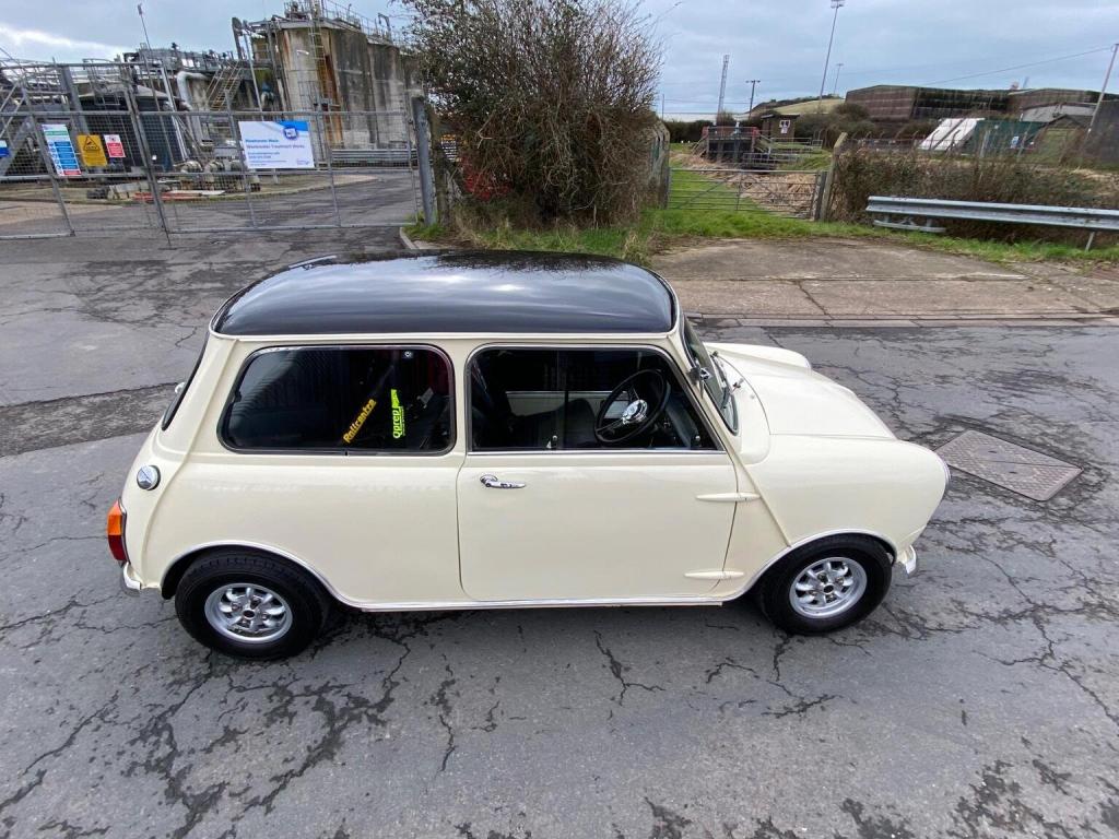 AUSTIN MINI