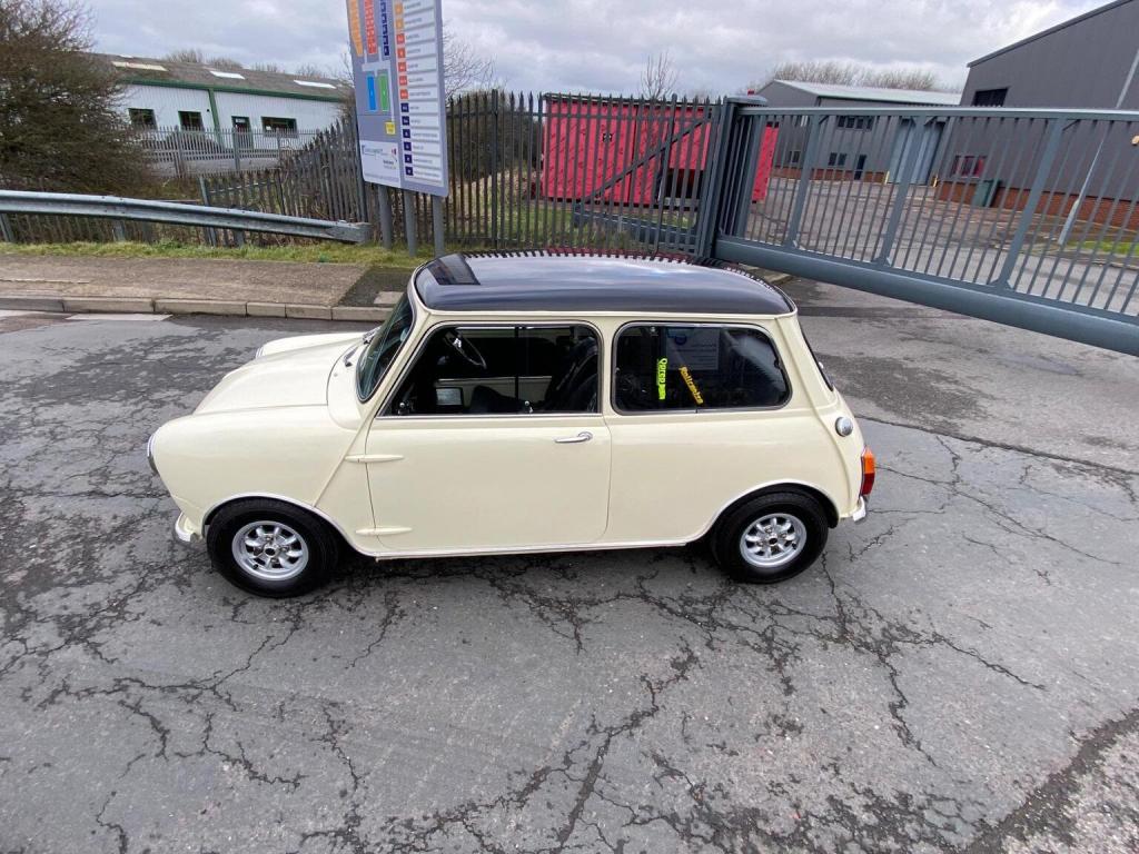 AUSTIN MINI