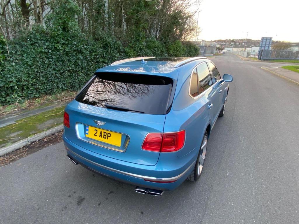 BENTLEY BENTAYGA
