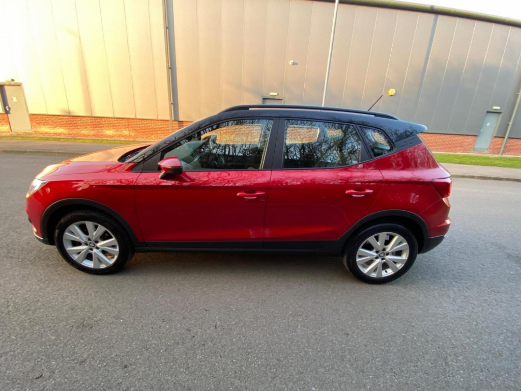 SEAT ARONA
