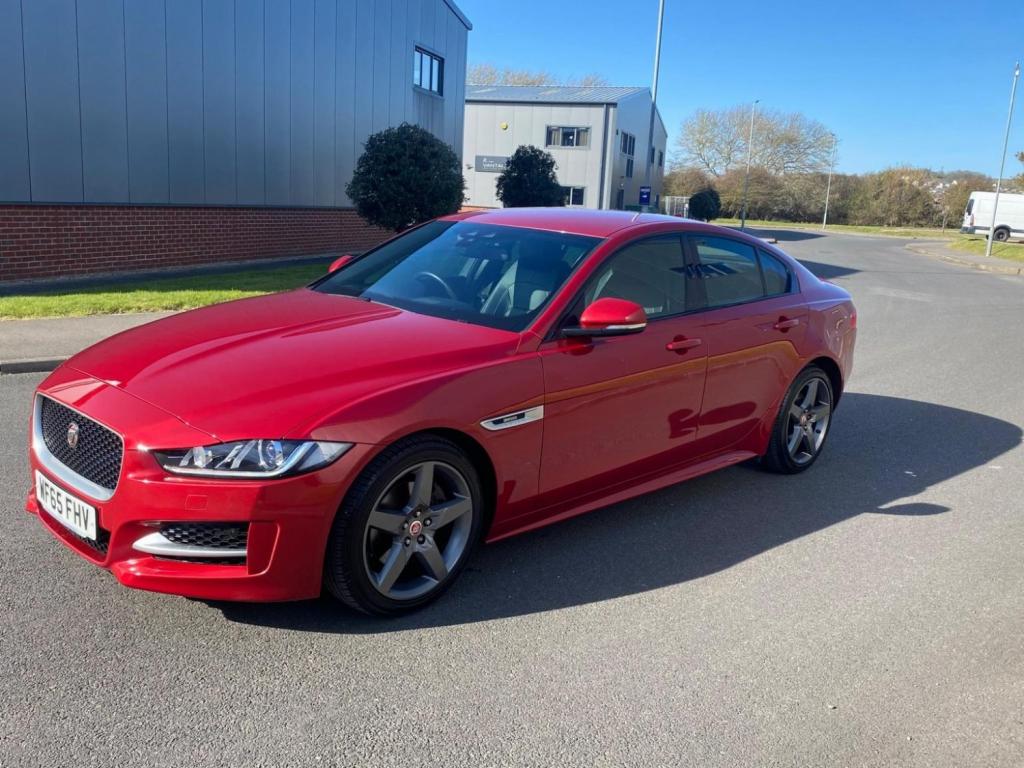 JAGUAR XE