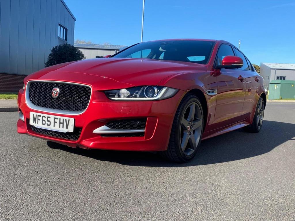JAGUAR XE