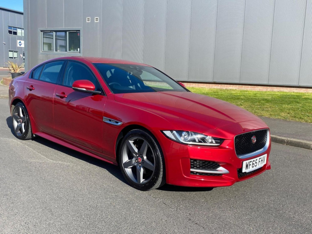 JAGUAR XE