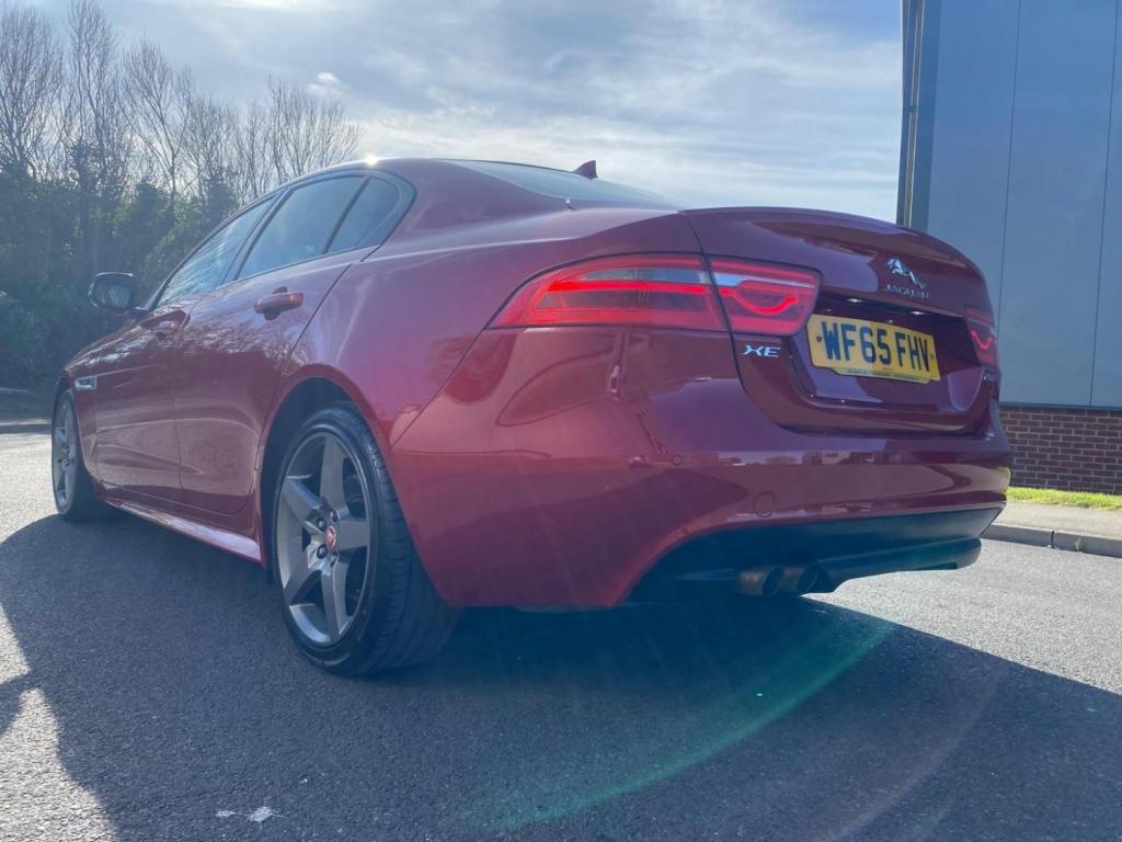 JAGUAR XE