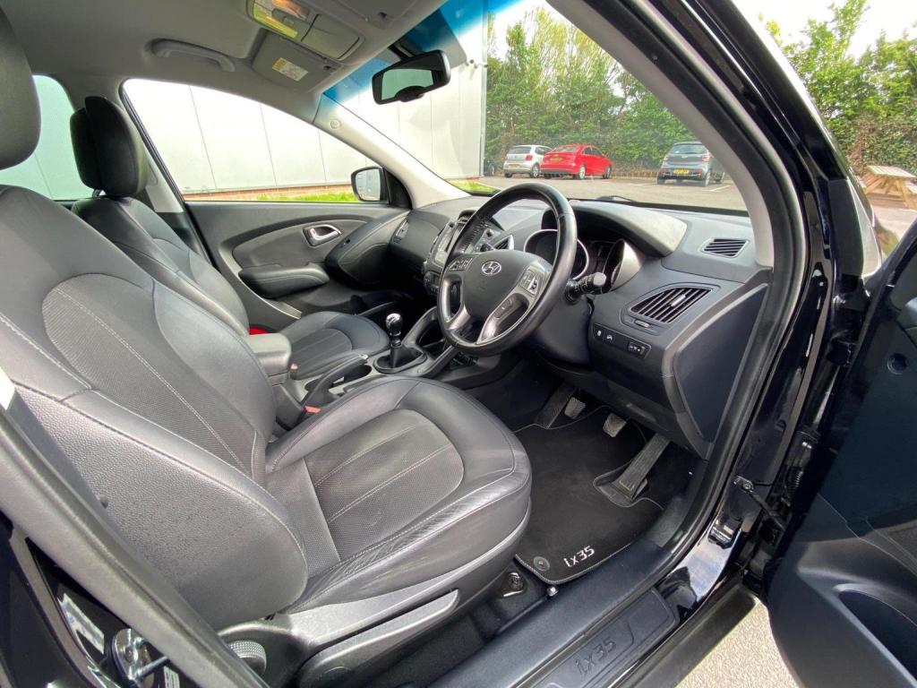 HYUNDAI IX35