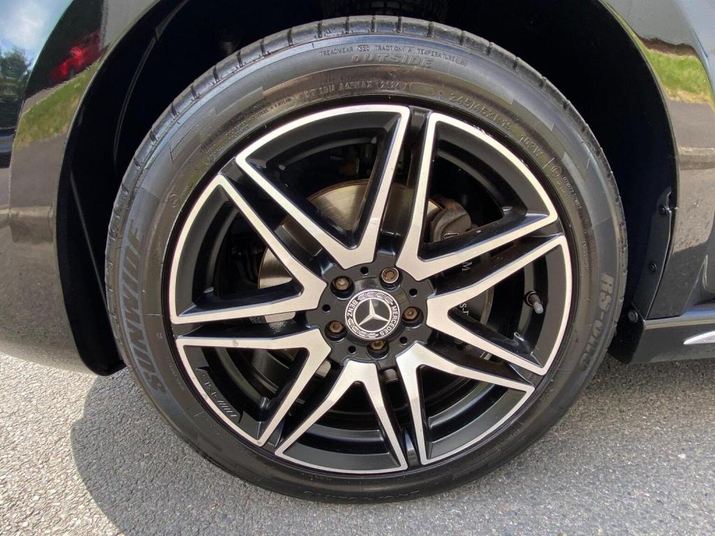 MERCEDES-BENZ V CLASS