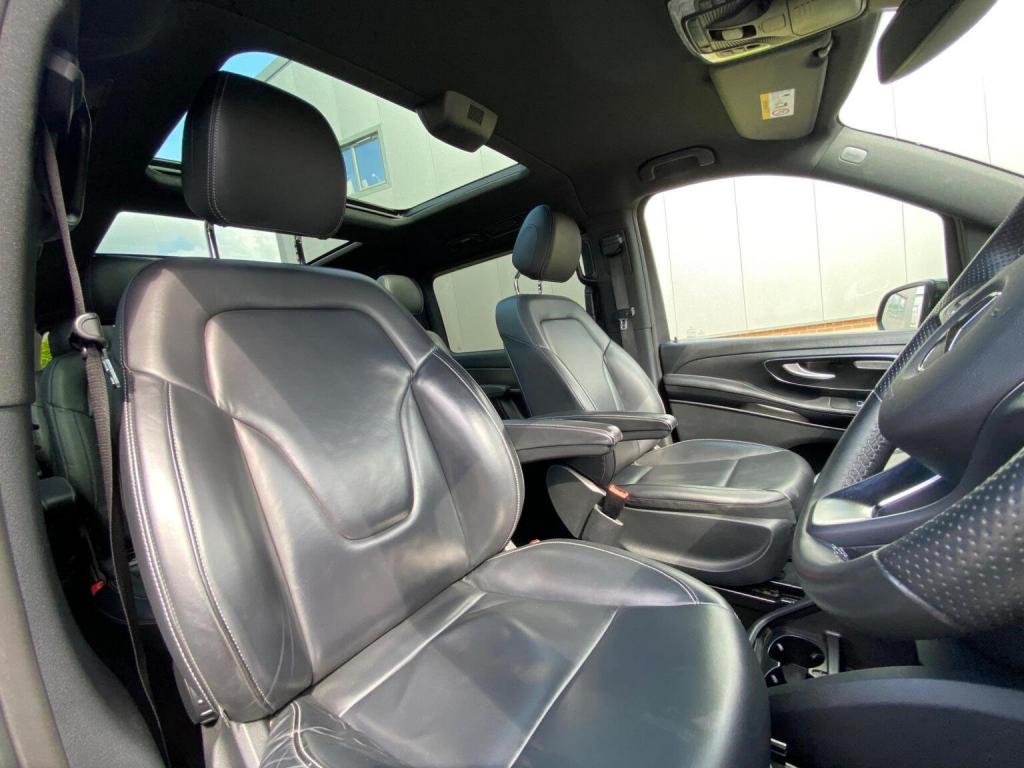 MERCEDES-BENZ V CLASS