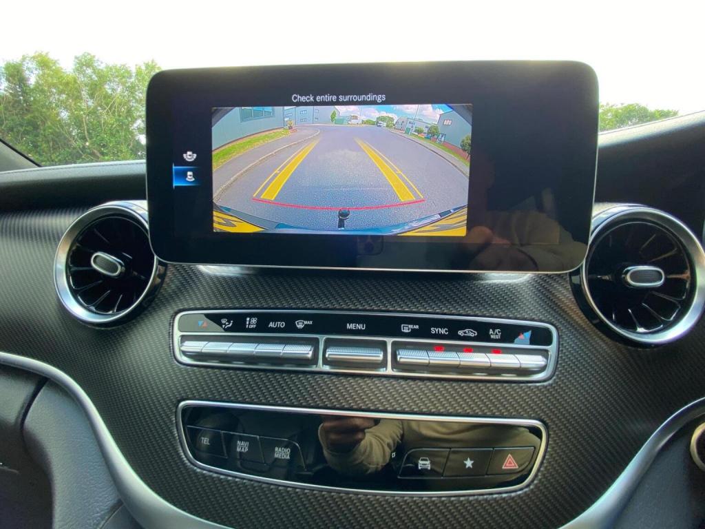 MERCEDES-BENZ V CLASS