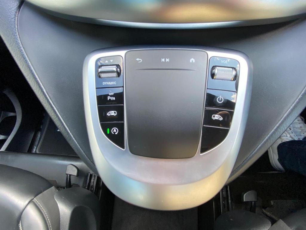 MERCEDES-BENZ V CLASS