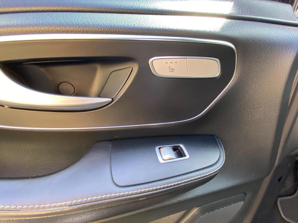 MERCEDES-BENZ V CLASS