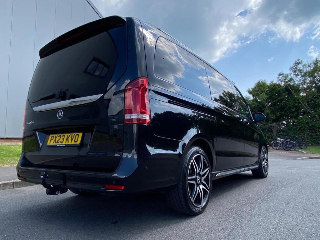 MERCEDES-BENZ V CLASS