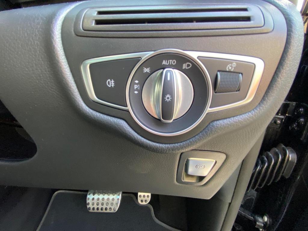 MERCEDES-BENZ V CLASS