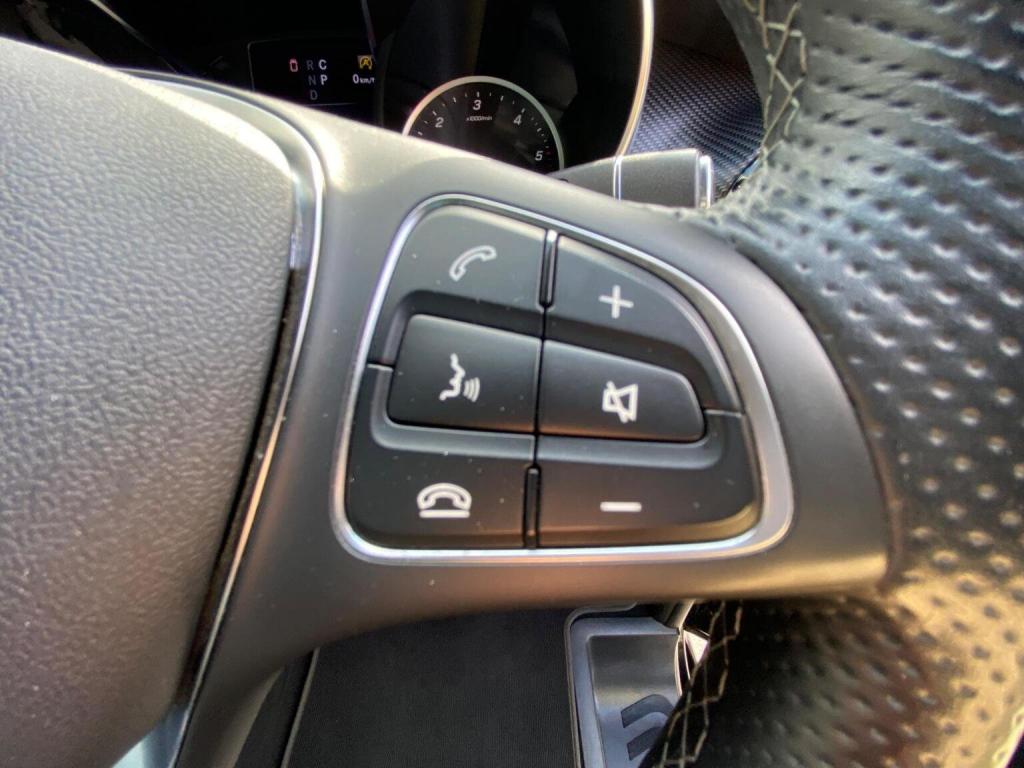 MERCEDES-BENZ V CLASS