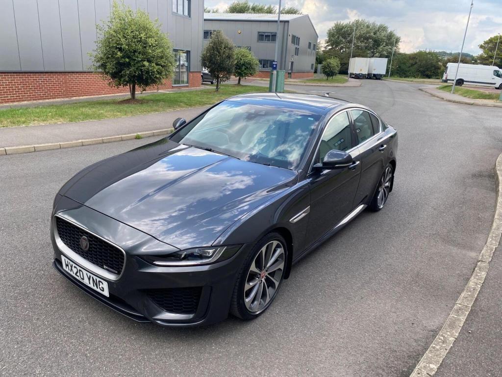 JAGUAR XE