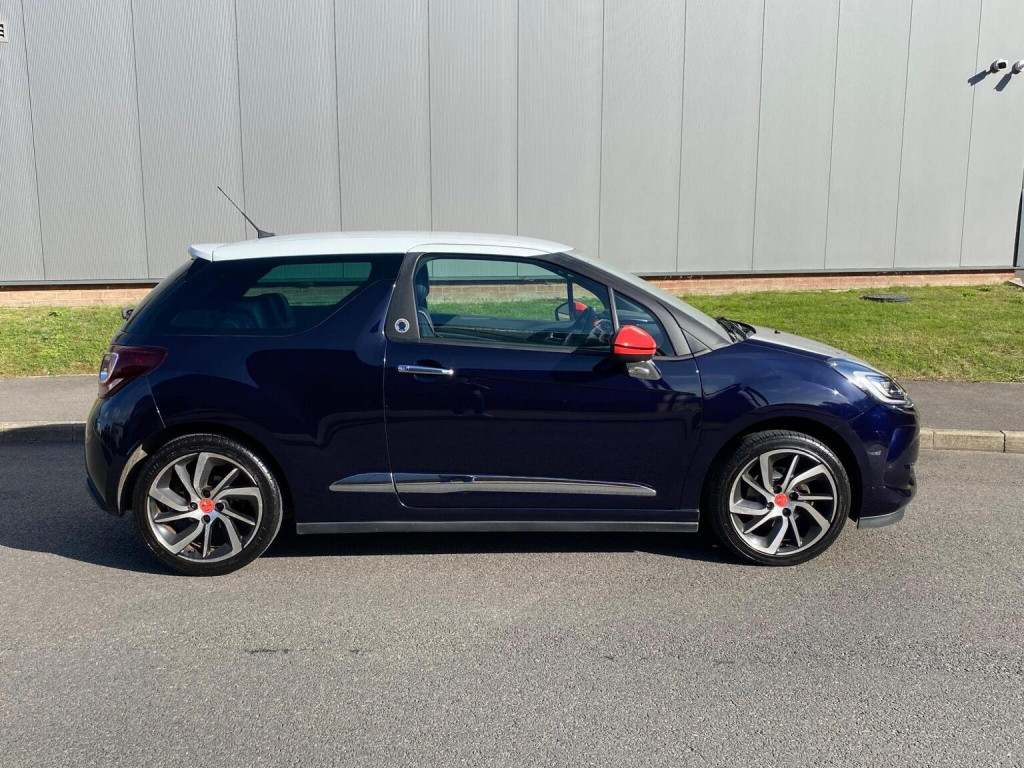 DS AUTOMOBILES DS 3