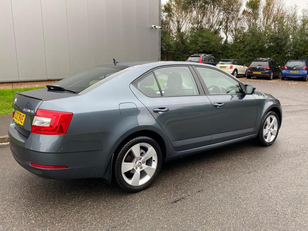 SKODA OCTAVIA