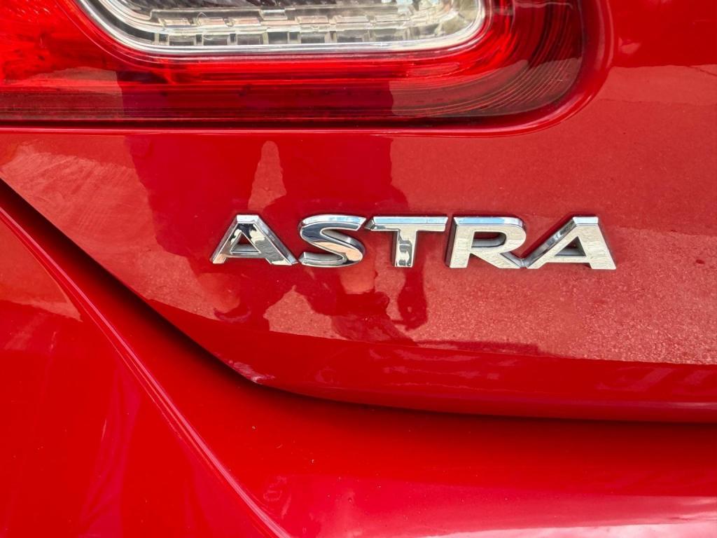 VAUXHALL ASTRA