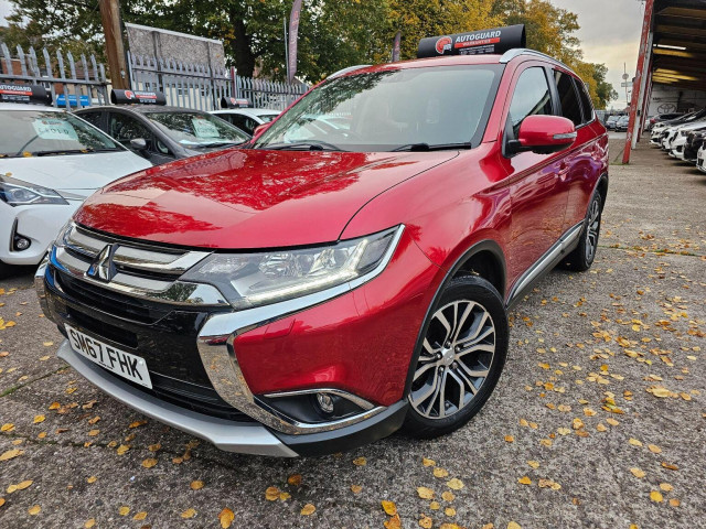 MITSUBISHI OUTLANDER