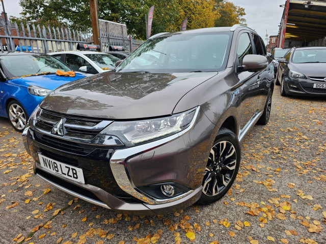 MITSUBISHI OUTLANDER