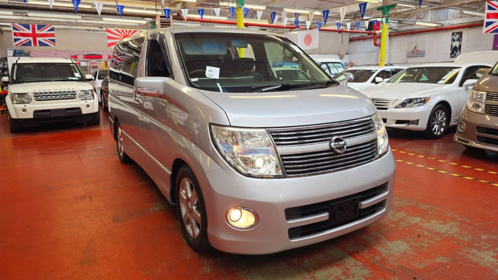 NISSAN ELGRAND