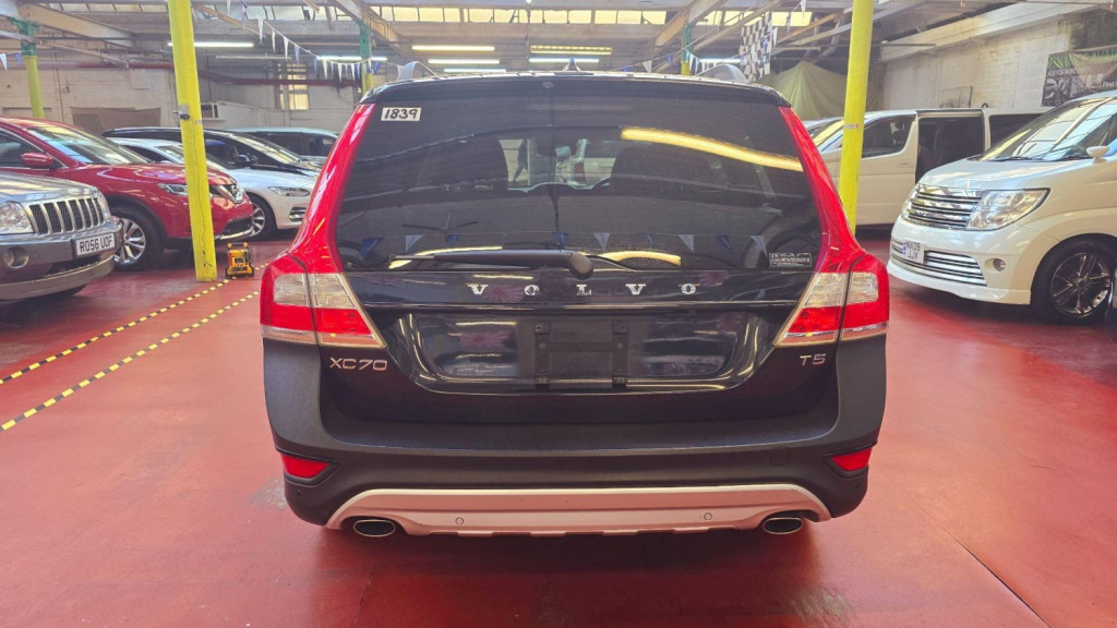 VOLVO XC70