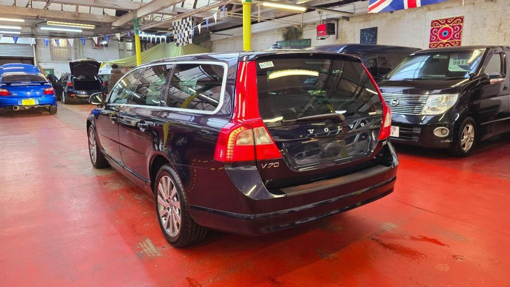 VOLVO V70