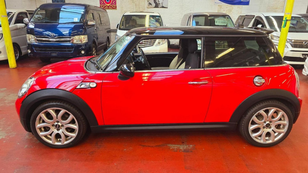 MINI HATCH COOPER