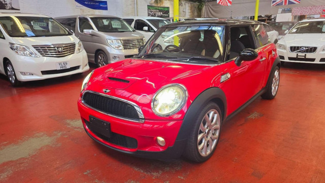MINI HATCH COOPER