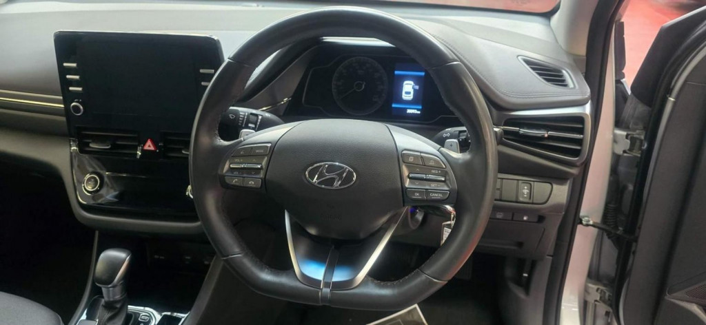 HYUNDAI IONIQ