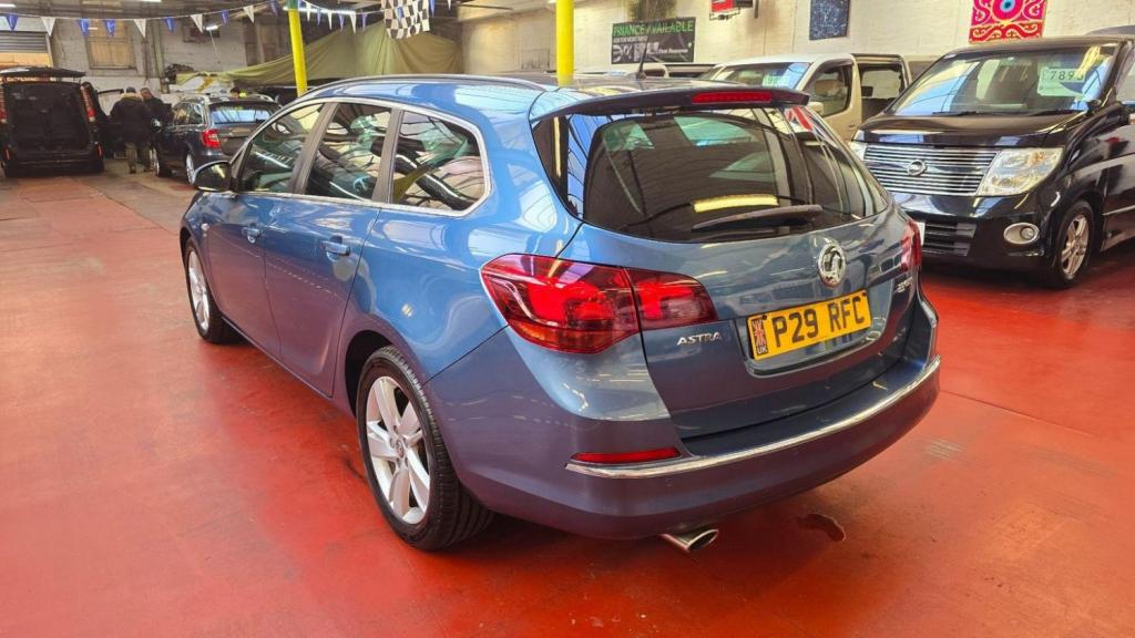 VAUXHALL ASTRA