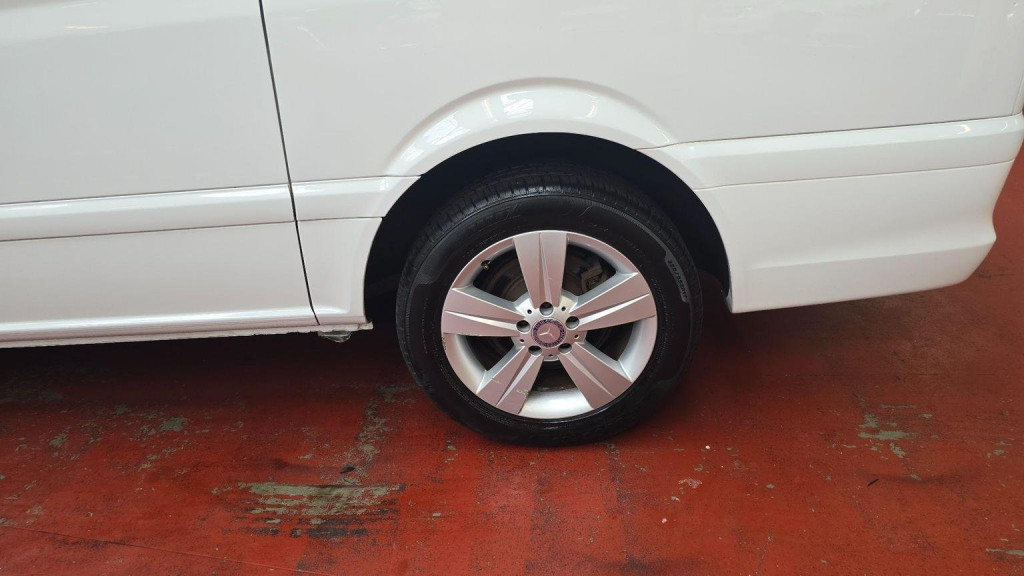 MERCEDES-BENZ V CLASS