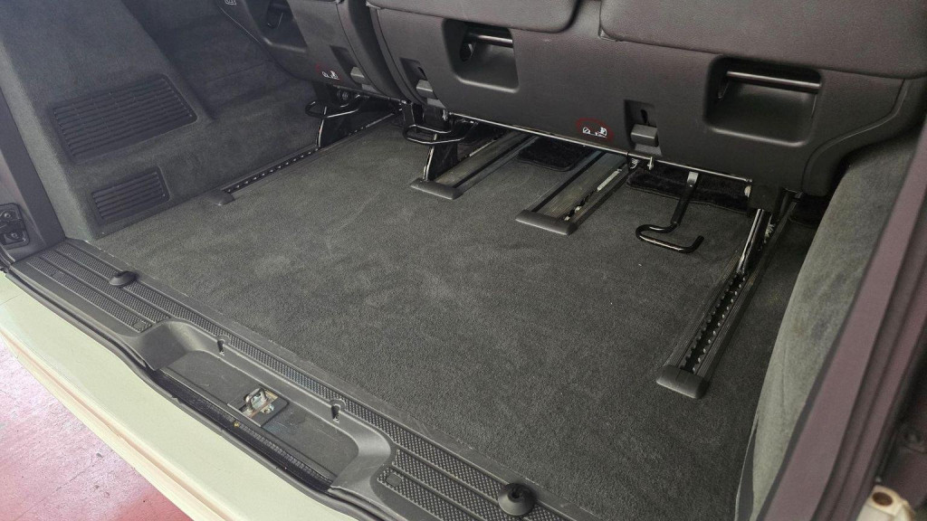 MERCEDES-BENZ V CLASS