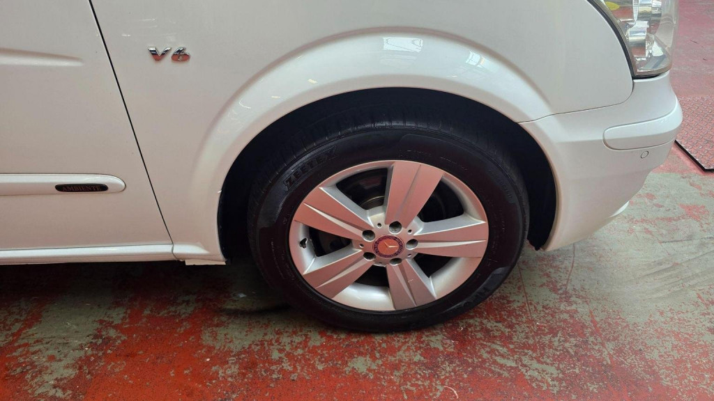 MERCEDES-BENZ V CLASS