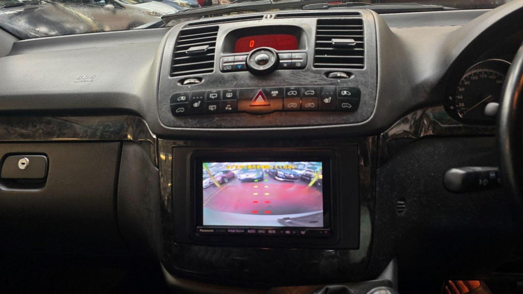 MERCEDES-BENZ V CLASS