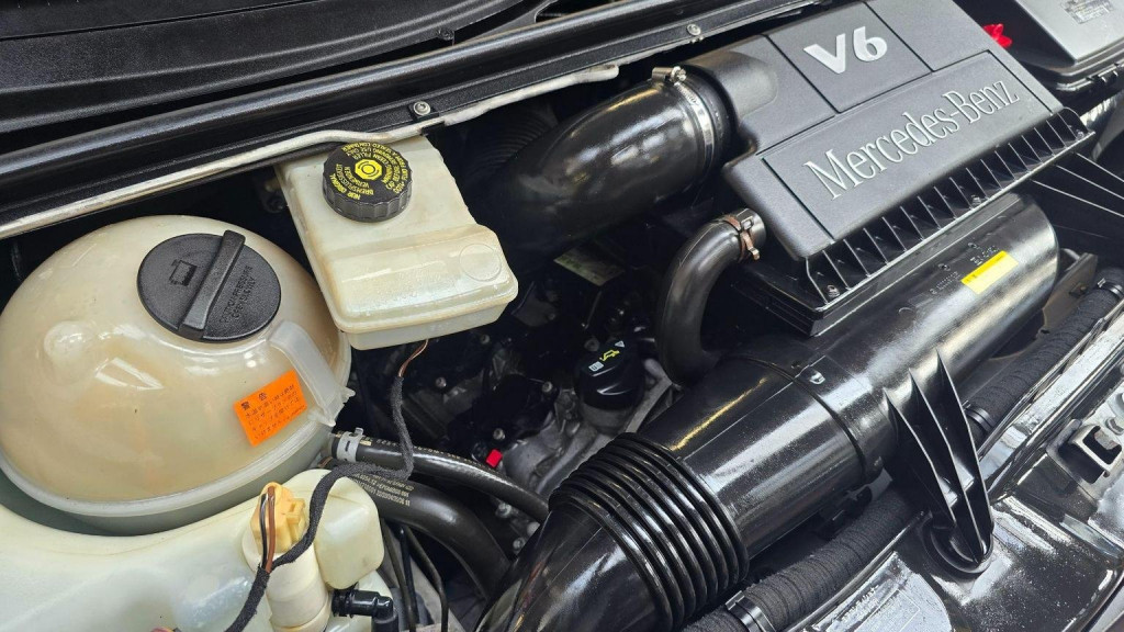 MERCEDES-BENZ V CLASS