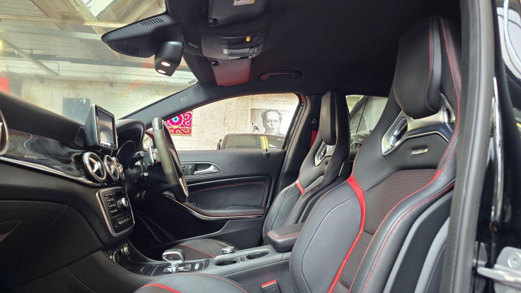 MERCEDES-BENZ GLA CLASS