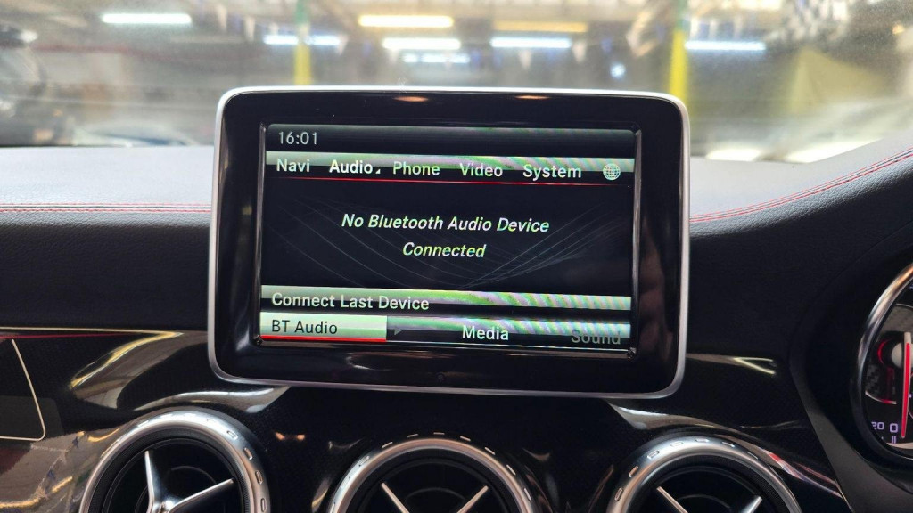 MERCEDES-BENZ GLA CLASS