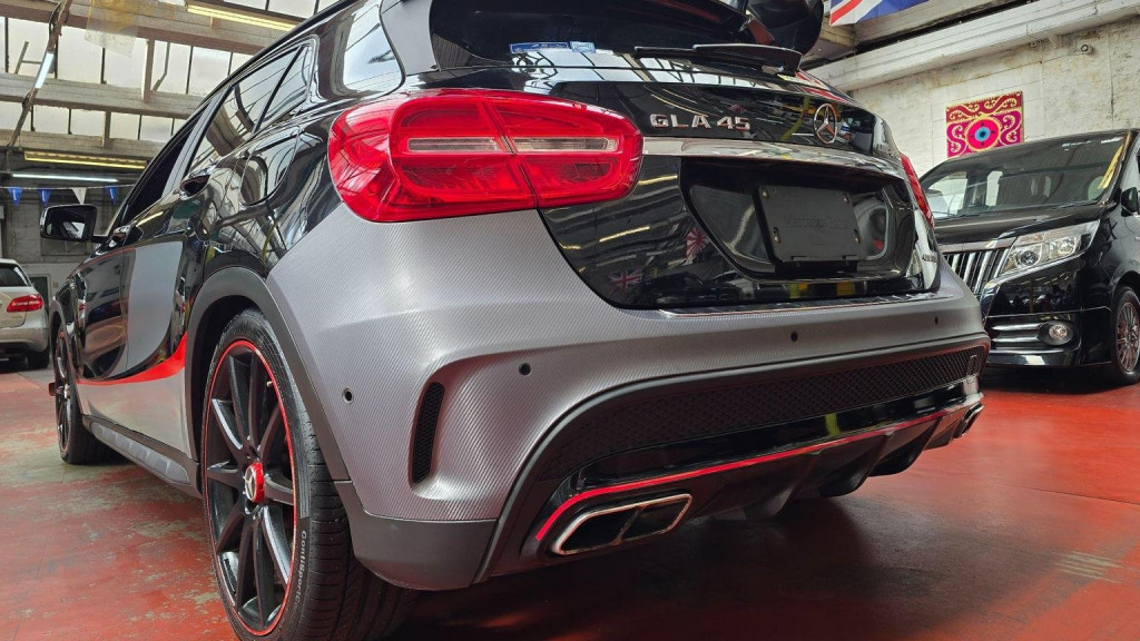 MERCEDES-BENZ GLA CLASS