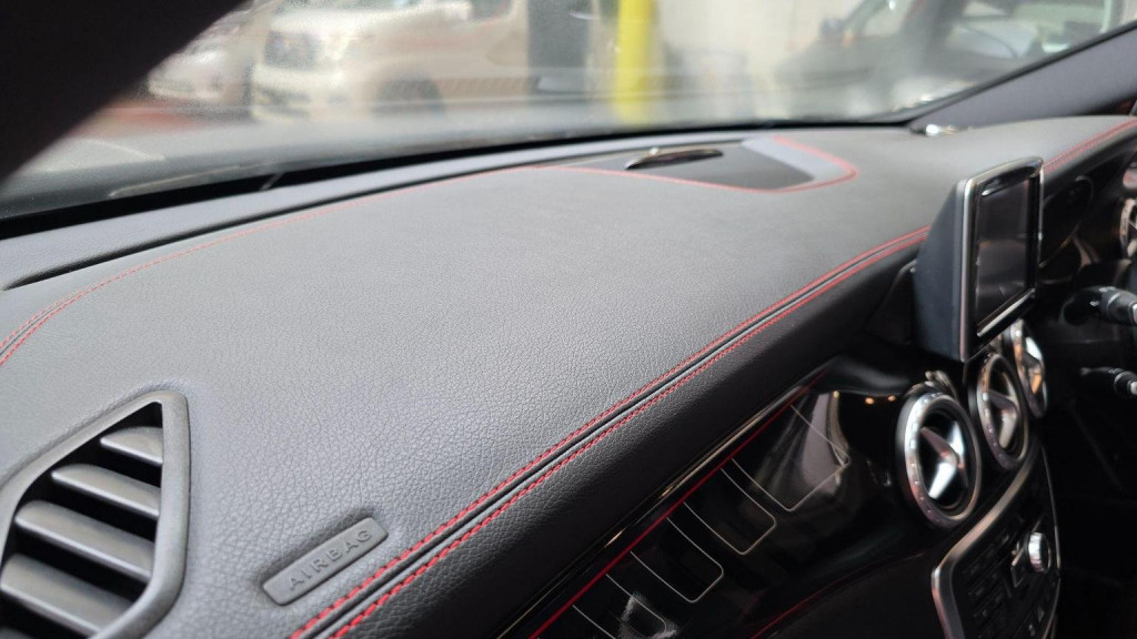 MERCEDES-BENZ GLA CLASS